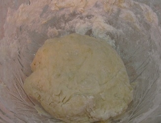 Замішуємо тісто