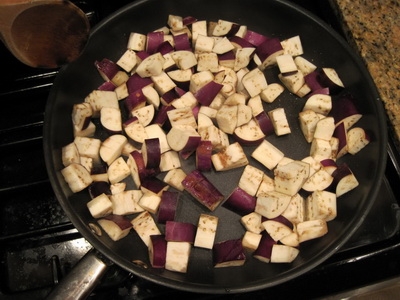 обсмажуємо баклажани