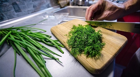 Ріжемо зелень