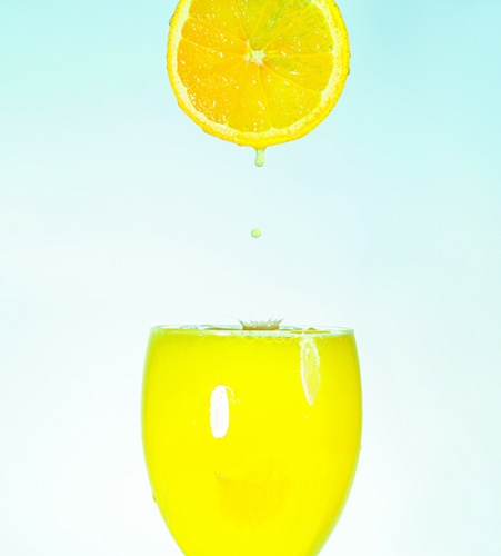 Видавлюємо лимонний сік