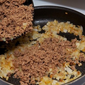 фарш з цибулею