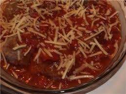 посипаємо свинину сиром