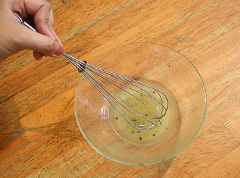 Збиваємо всі компоненти соусу