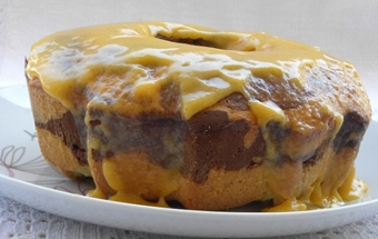 змащуємо кекси фруктової глазур'ю