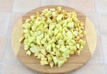 нарізаємо яблука