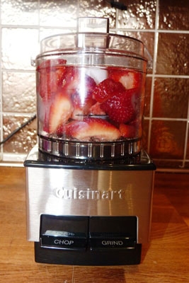 полуниця в блендері