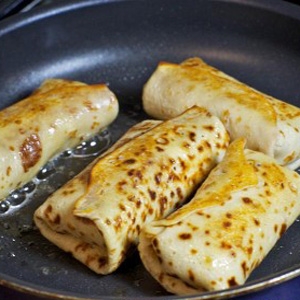 млинці на сковороді