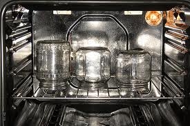 стерилізуємо банки в духовці