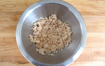 подрібнюємо тунець