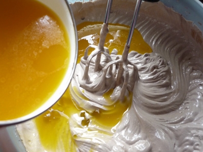 маргарин і збиті жовтки