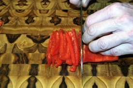 нарізаємо соломкою болгарський перець