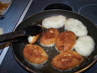 смажимо пиріжки з капустою