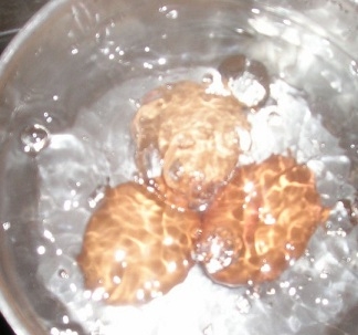 Відварюємо яйця