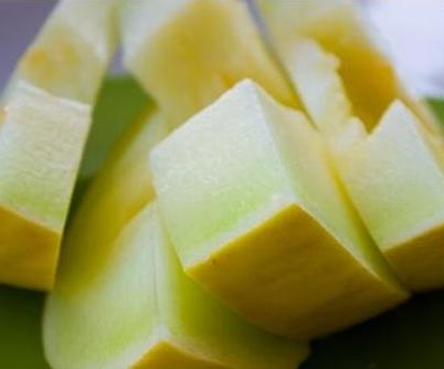 очищаємо диню