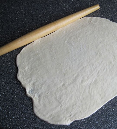 Розкачуємо тісто