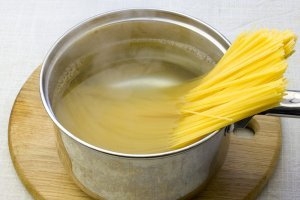 варимо макарони