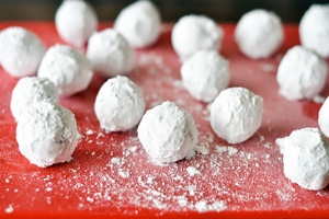 печиво на обробній дошці