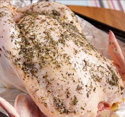 курка в спеціях