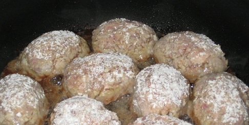 І обсмажуємо їх на сковороді