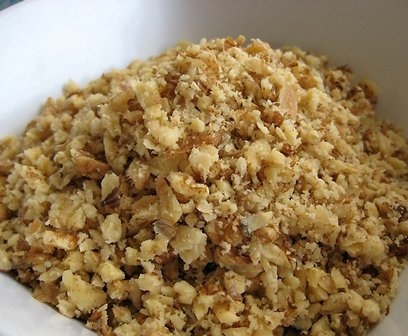 подрібнюємо горіхи