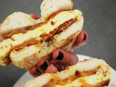 багель у вигляді сендвіча