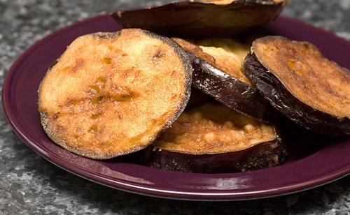 обсмажені баклажани