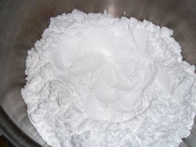 пудра в мисці