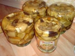 укладаємо в банки мариновані гриби