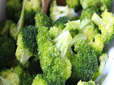 розібрана на суцвіття брокколі