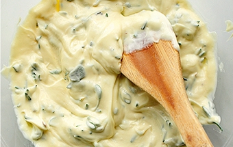 перемішуємо всі інгредієнти для начинки