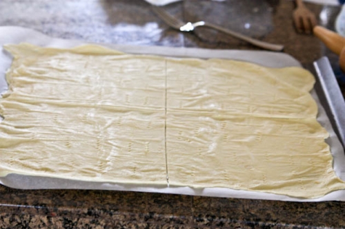 розрізаємо тісто