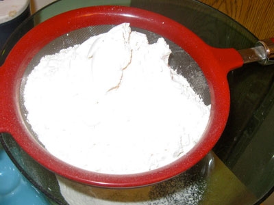 борошно в ситі