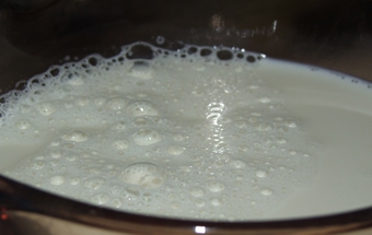 підігріваємо молоко