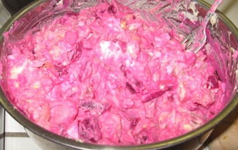 змішуємо всі інгредієнти страви