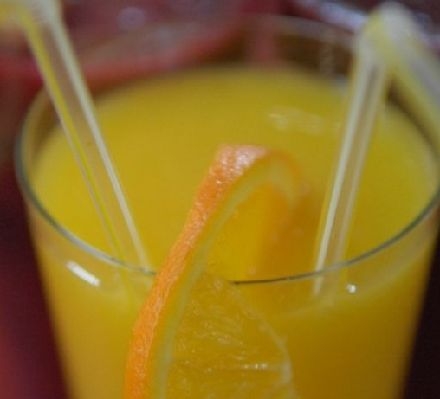 подаємо валенсійську воду