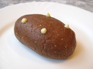 Прикрашаємо тістечко