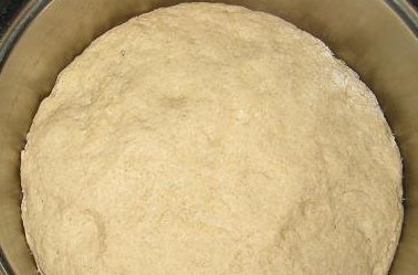дріжджове житнє тісто для хліба
