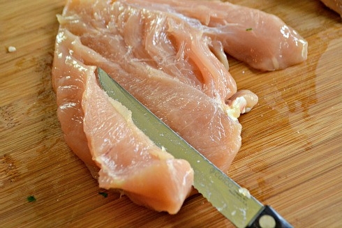 курку розрізаємо