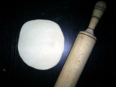 Ось так, скалочкой