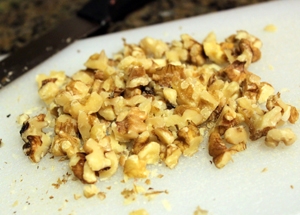 подрібнюємо горіхи