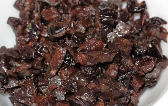 подрібнюємо чорнослив