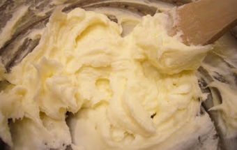 маргарин перетираємо з цукром