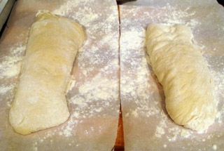 запікаємо цибульну чіабатту