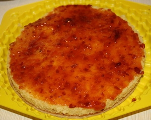 корж Змащуємо джемом