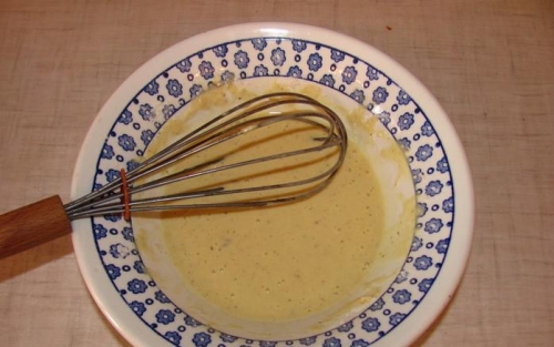 збиваємо борошно з водою