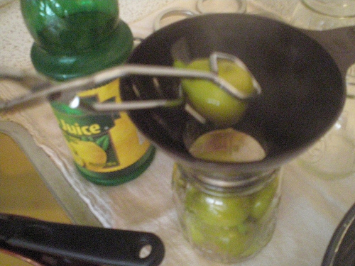 інжир в банку