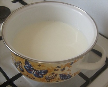 Молоко потрібно закип'ятити