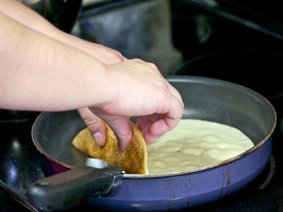 млинці на сковороді