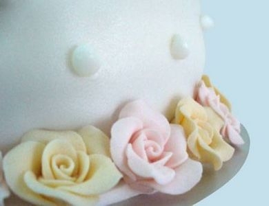 ліпимо з мастики троянди