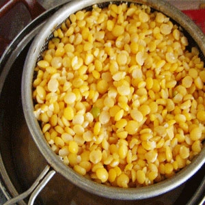 горох в друшляку